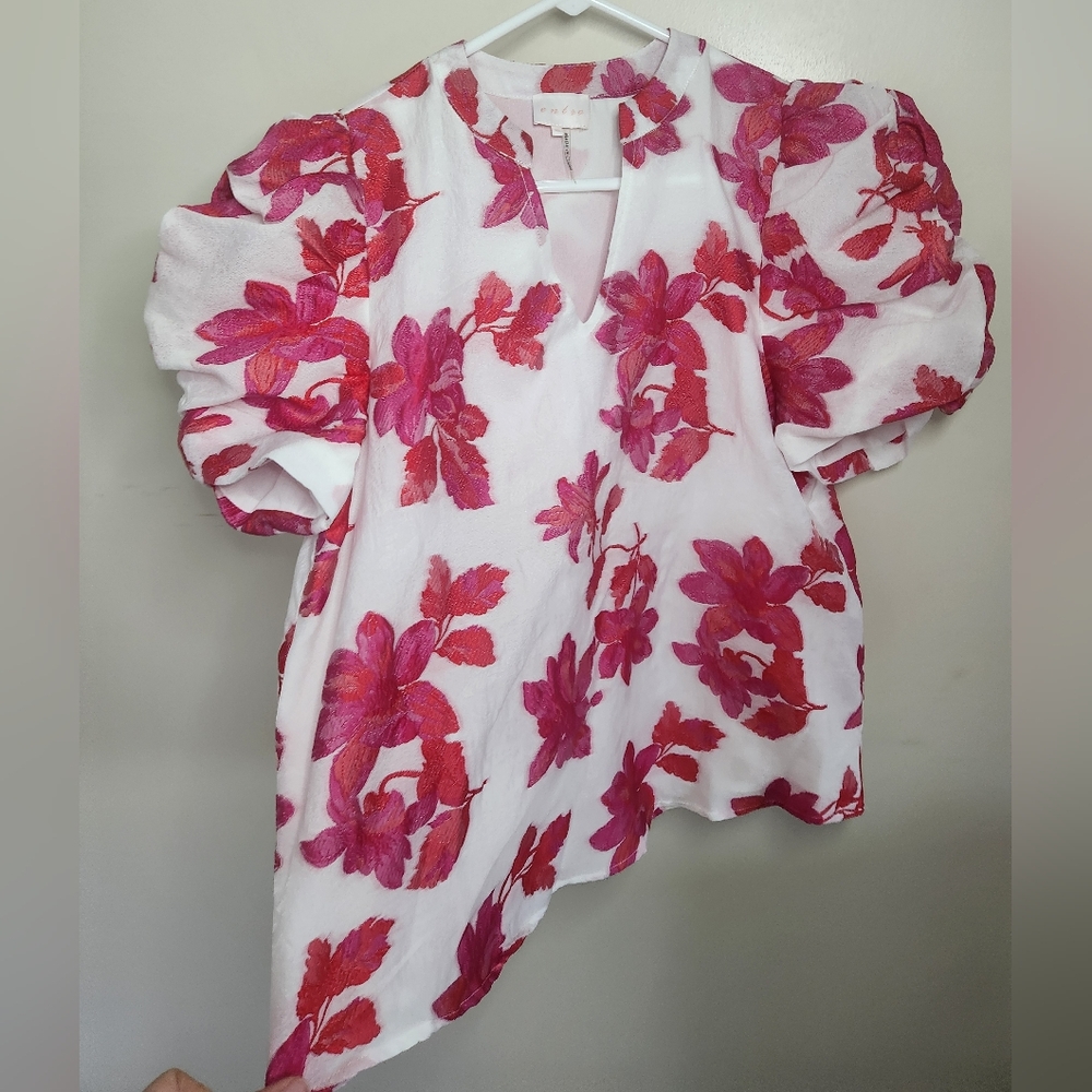 entro White Floral Puff Sleeve Blouse with Pink and Coral Flowers Medium - Picture 6 of 10